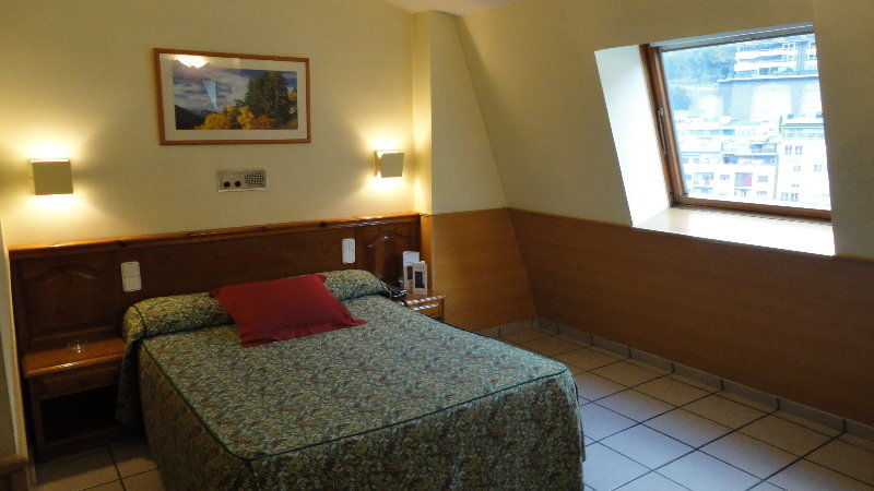 Hotel Pitiusa อันดอร์รา ลา เวลลา ภายนอก รูปภาพ