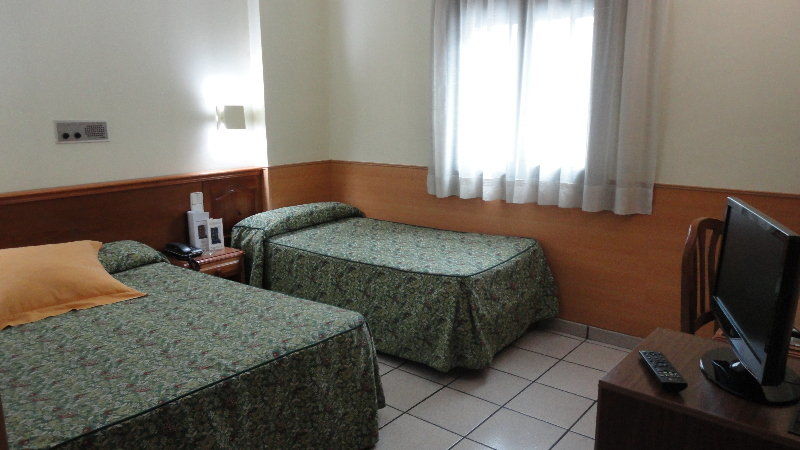 Hotel Pitiusa อันดอร์รา ลา เวลลา ภายนอก รูปภาพ