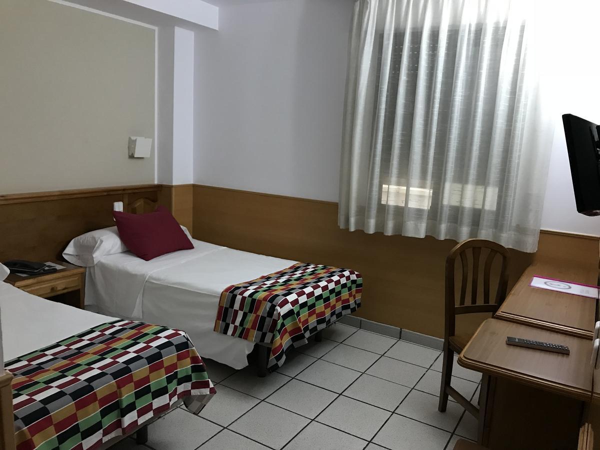 Hotel Pitiusa อันดอร์รา ลา เวลลา ภายนอก รูปภาพ