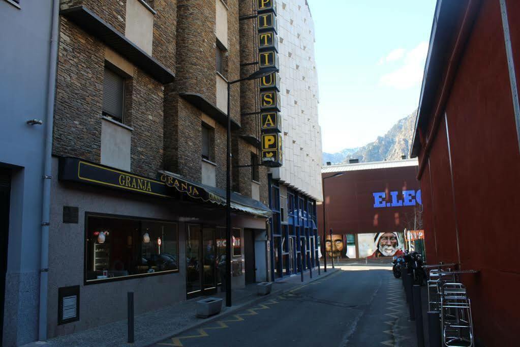 Hotel Pitiusa อันดอร์รา ลา เวลลา ภายนอก รูปภาพ